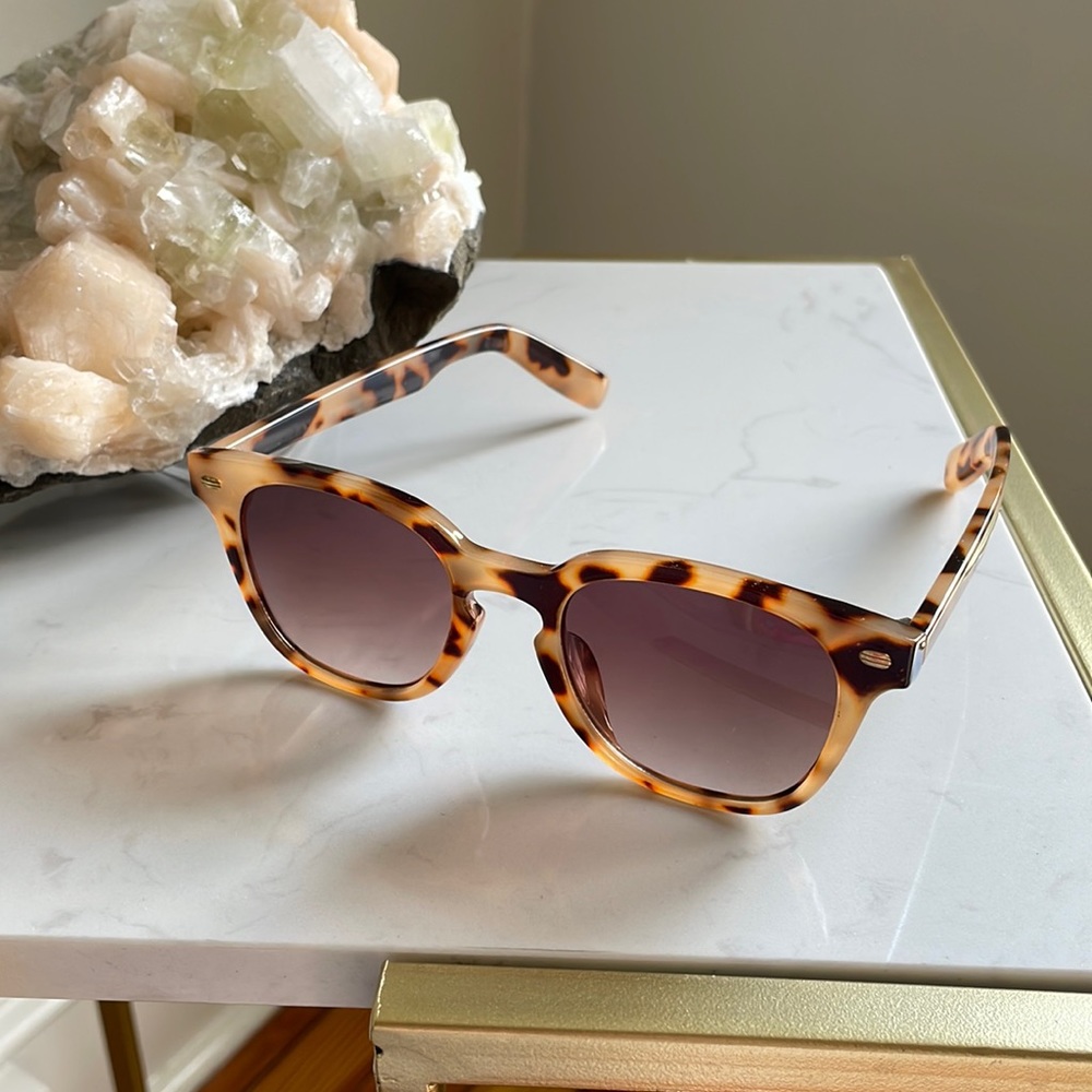 Anthropologie Sunnies NEW without tags